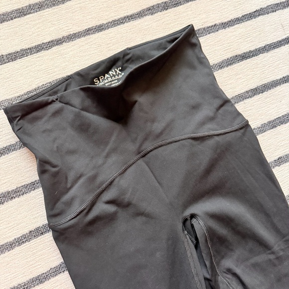 SPANX SPANXshape Booty Boost 7/8 Leggings Black Size Medium - Picture 8 of 11